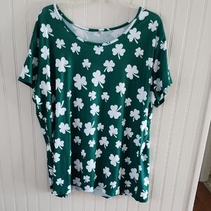 Green Boxy Short Sleeve Tee with Clover Pattern